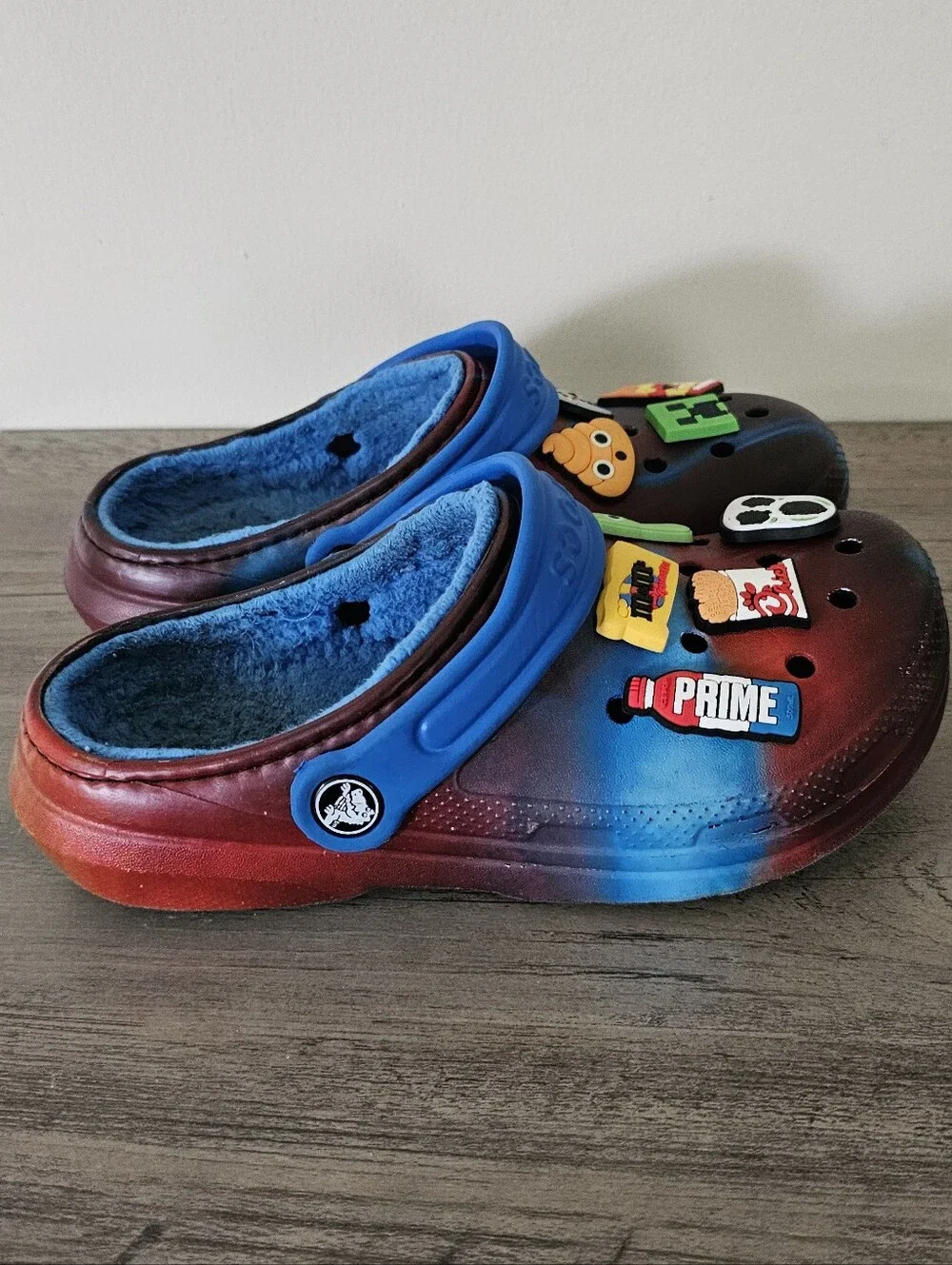 Crocs Classic Lined Clog Red Blue Boy J 2 With Charms